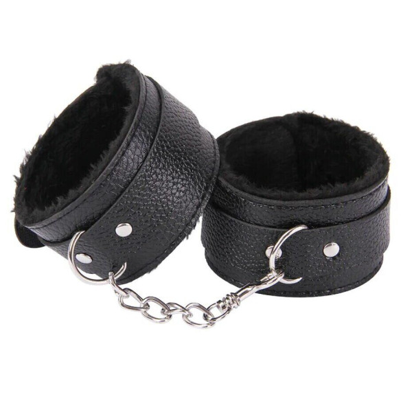 Наручники с мехом, BLACK